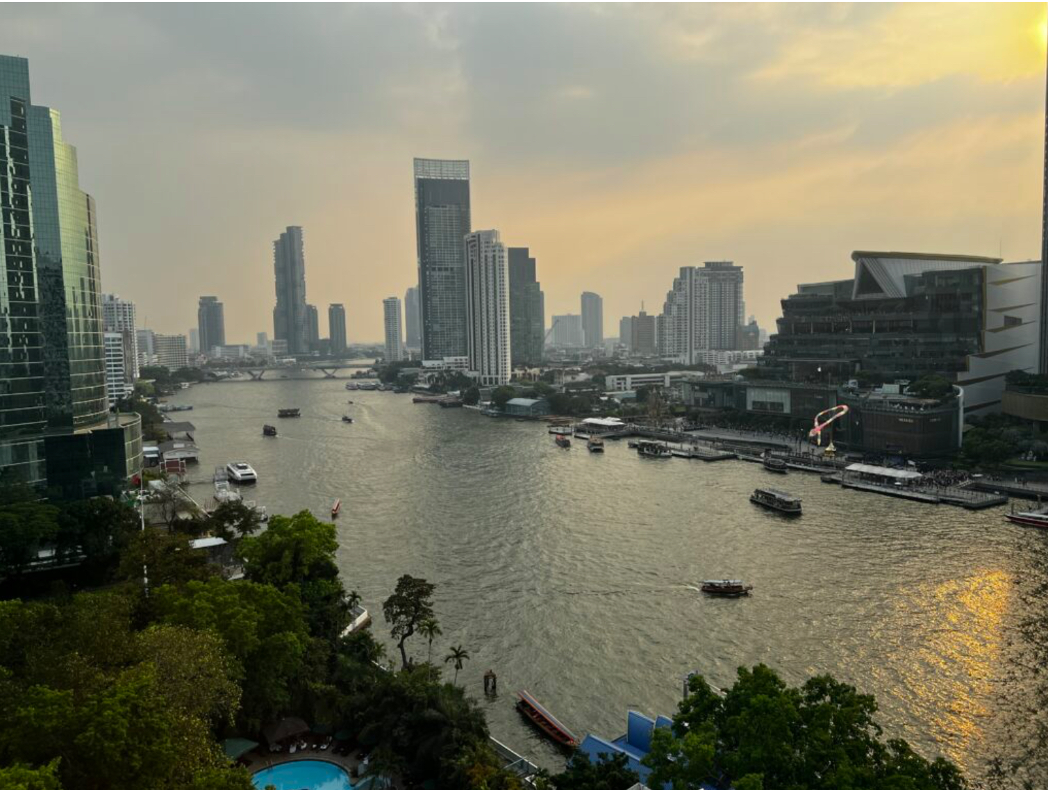 방콕 로얄 오키드 쉐라톤 호텔